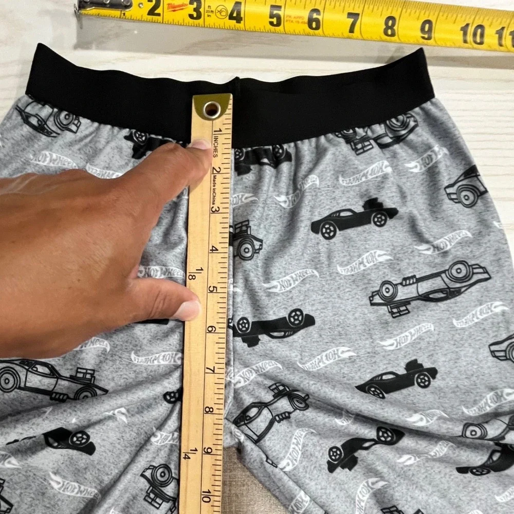 Hot Wheels Pajama Set Boys Size 8 Red Gray Long Sleeve Shirt Shorts 2pc NEW